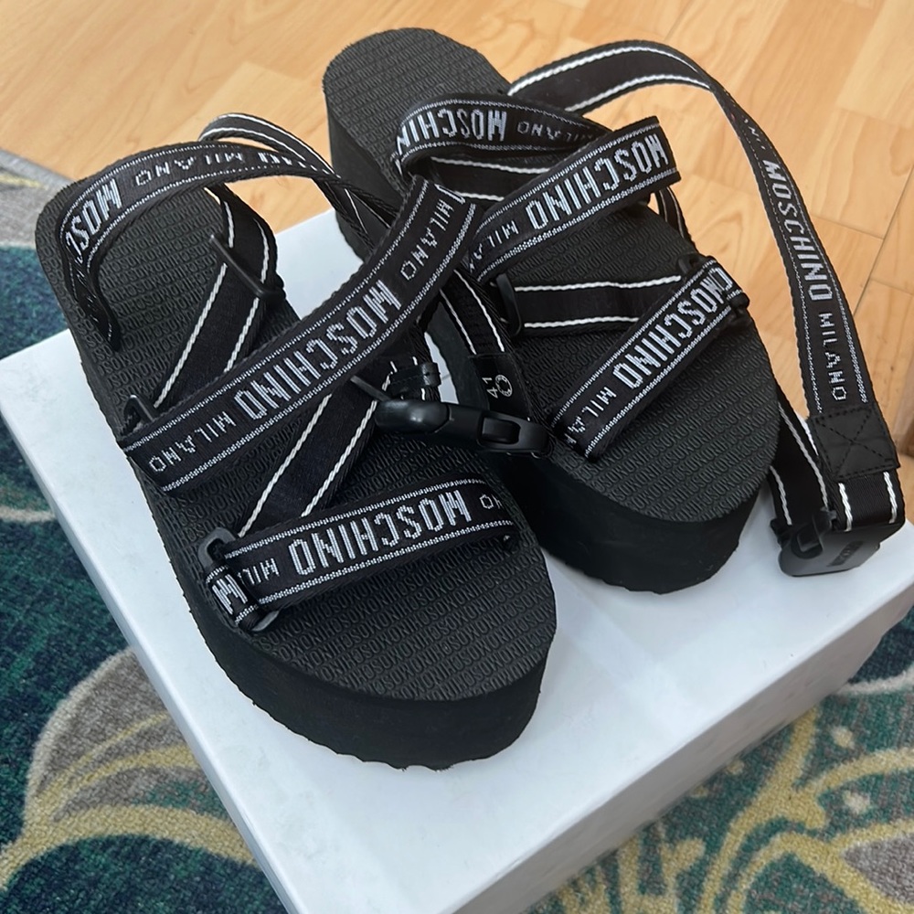 Moschino MILANO Black platforms